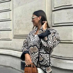Veste kimono stylée avec design matelassé