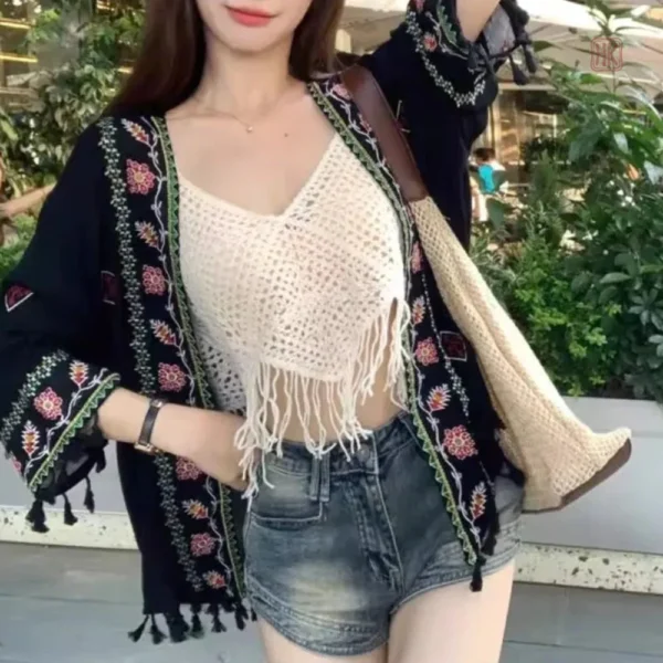 veste-kimono-noire-boho-brodee-1 Veste Kimono Noire Brodée pour femme