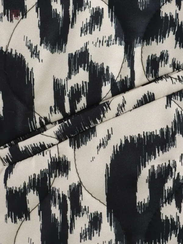 Veste Kimono Noire Classique pour un Style Raffiné