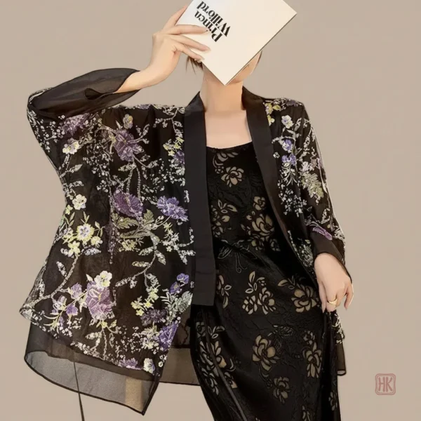 veste-kimono-noire-fleurie-1 Veste kimono noire fleurie pour femme