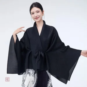 Veste Kimono Noire Irrégulière pour femme élégante