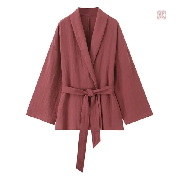 Veste kimono douce en rose, idéale pour toutes les occasions