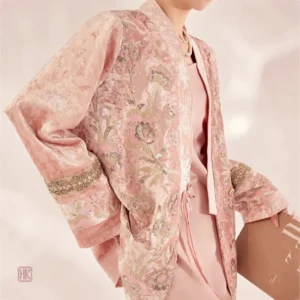 Veste chic rose pour un style décontracté