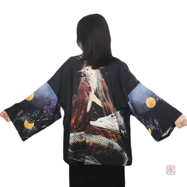 Veste kimono colorée avec motifs de dragon