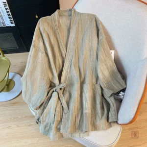 Veste kimono beige au style vintage pour un look unique