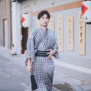 Yukata à pois pour homme, élégant et léger