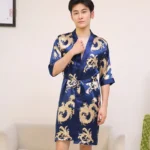 Peignoir homme en design japonais, idéal pour la détente